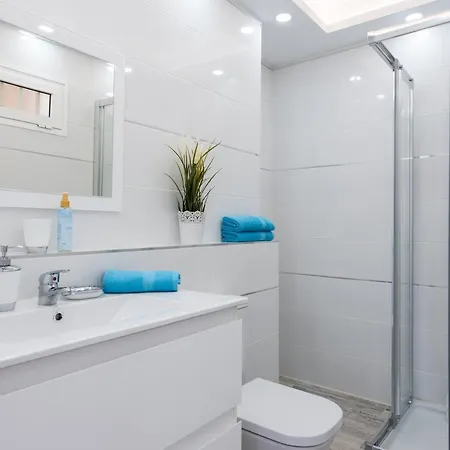 New In Las Americas With Balcony *