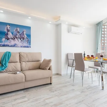 New In Las Americas With Balcony *
